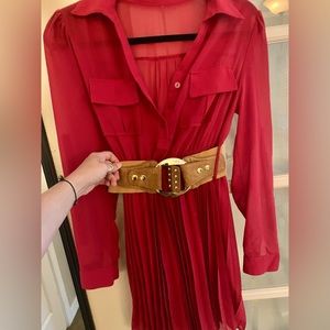 Pleated red sheer dress with beige belt metallic short dress long 3/4 sleeve